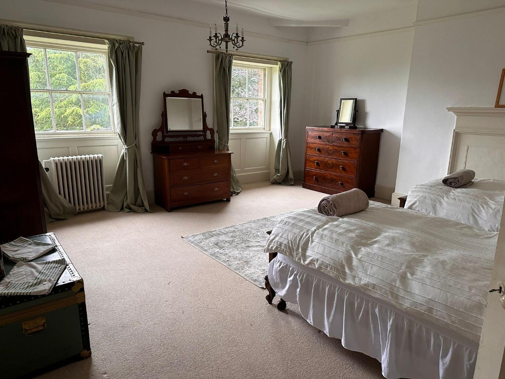 Cressy Hall - Historic Grade II Listed Manor, Gorgeous Topiary Garden Gosberton Экстерьер фото